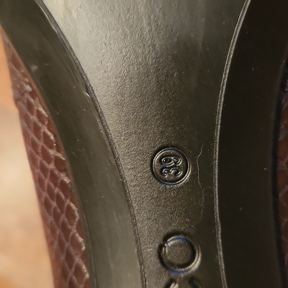Ecco Brown Leather Textured Women's Heeled Shoes - Picture 7 of 7